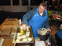 Oliebollen bakken door Dorpsbelangen Beerta, Oldambt