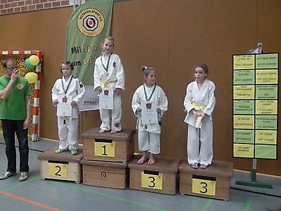 Judogoud voor Judo Tan-Ren-Jutsu uit Lilienthal. Finsterwolde
