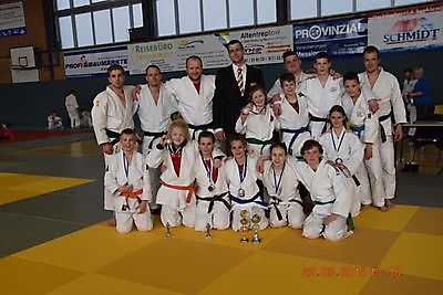 Judoschool Oost-Groningen pakt Oost-Duitse prijzen. Finsterwolde